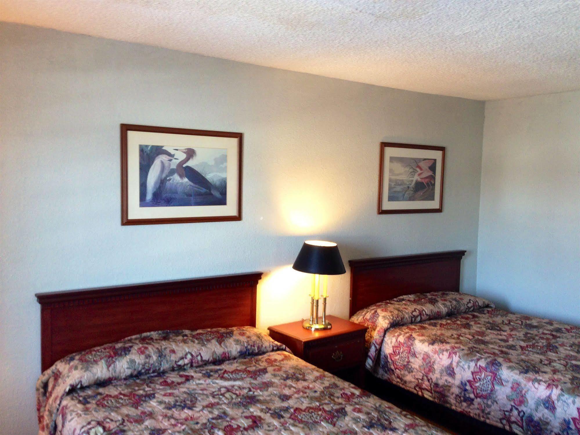 Country Hearth Inn And Suites パデューカ エクステリア 写真